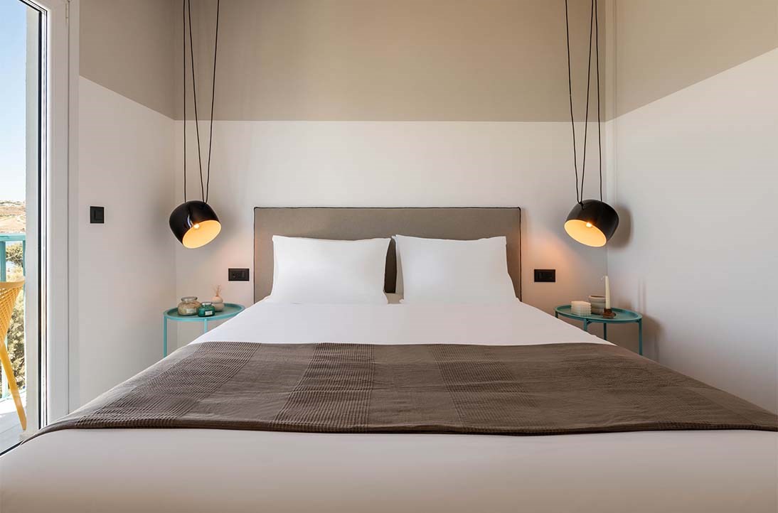 Play Paros - Rooms