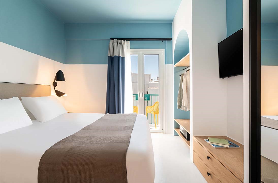 Play Paros - Rooms