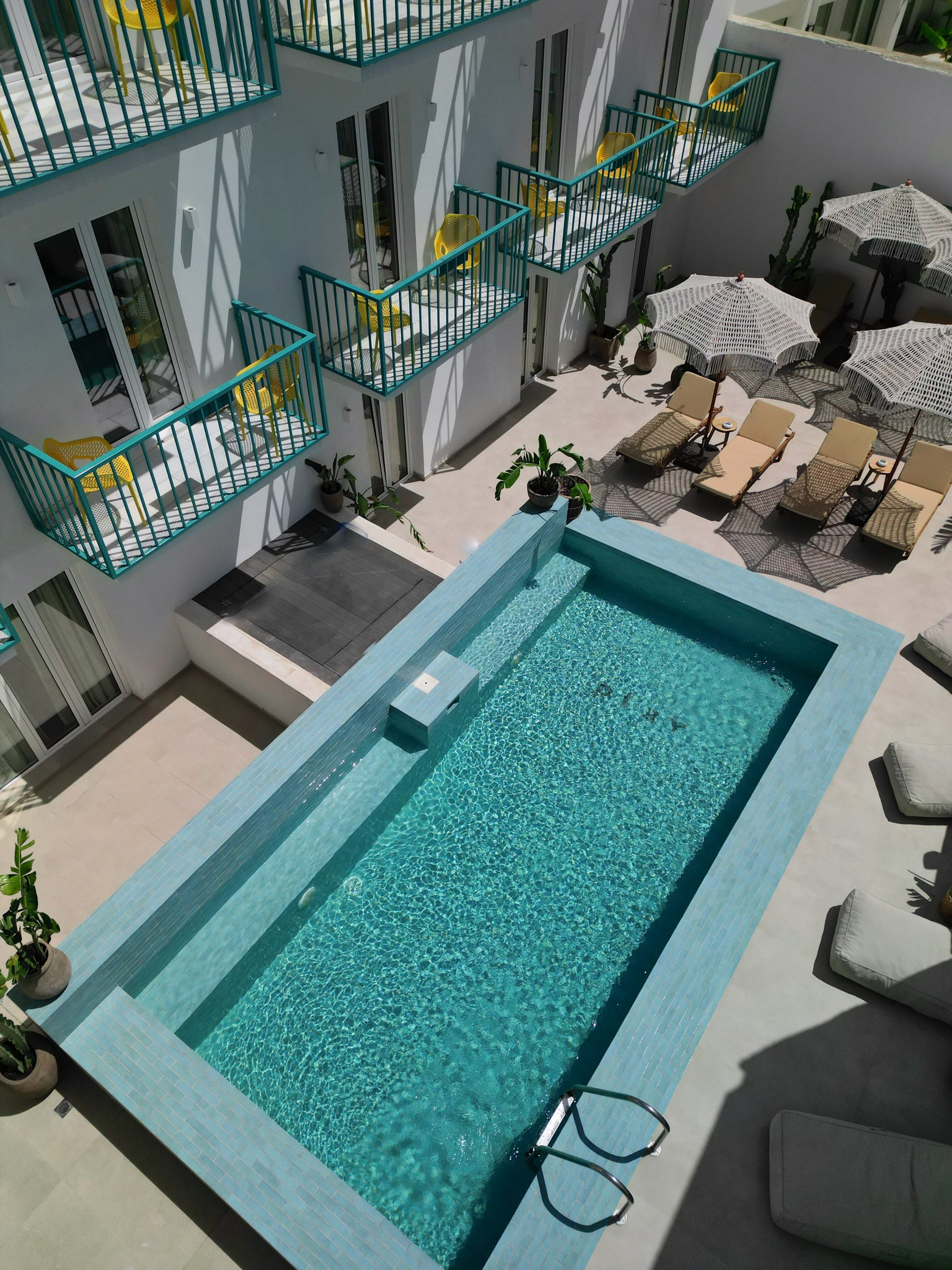 Hotel Pool