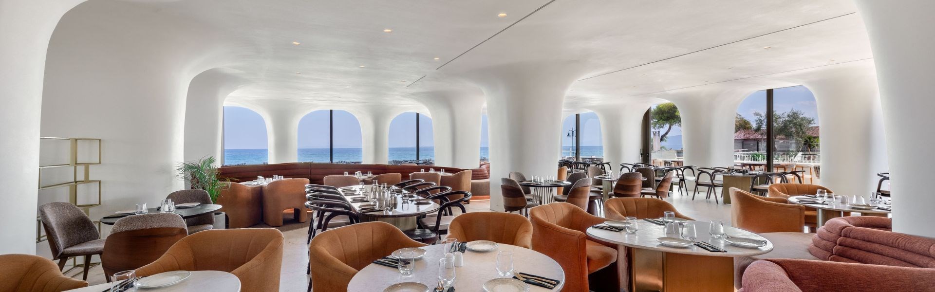 Gastronomy at Isla Brown Corinthia